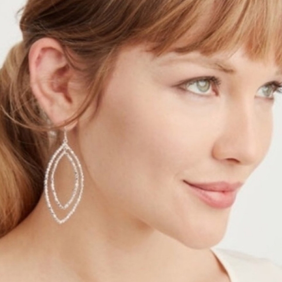 Stella & Dot retired silver Bardot bracelet and dangle earings - Picture 2 of 7